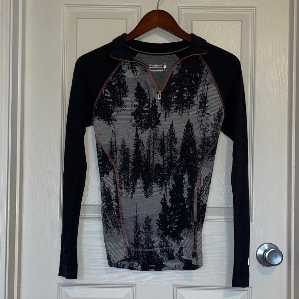 Smartwool Women’s Merino 250 Tree Print Half-Zip Base Layer Top – Black & Gray